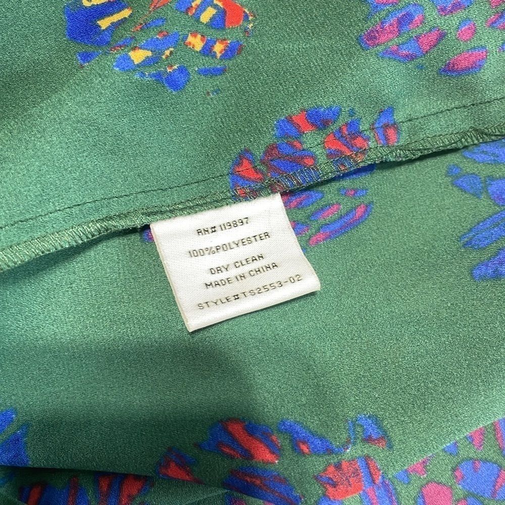 Eclair Green Abstract Print Ruffle Front Blouse | Size L - Picture 8 of 10